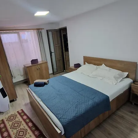 Casa Ava Două Mai